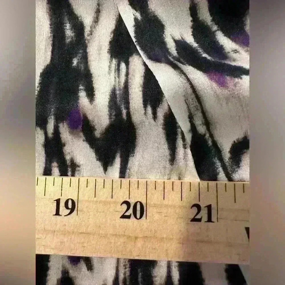 Tahari Women’s Blouse Large Polyester Poncho Style Sleeves - Picture 7 of 8